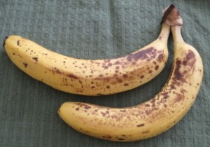 Ripe bananas 2